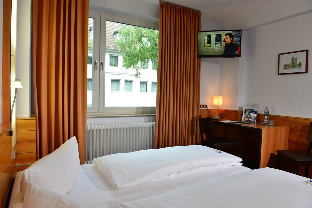 Messehotel Koeln-Deutz 外观 照片